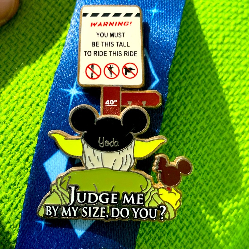 Disney Trading Pin 2008 Star Wars Yoda COLLECTIBLE